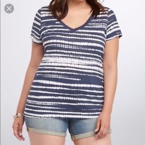 Striped torrid V neck Tee